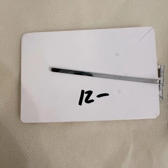 Bridal Hair Clip Accessories - Picture 3 of 7